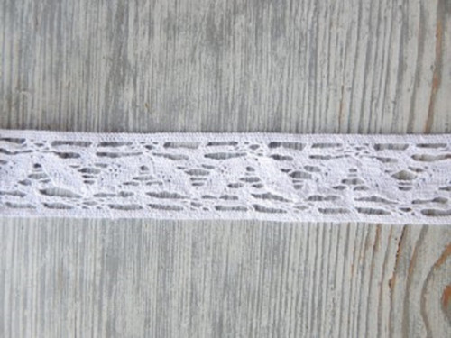 Krajka 3,7 cm x 4,5 m bílá bavlněná 1258