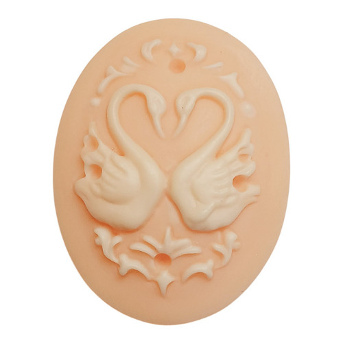 Cameo White Light Pink Two Swans 40x30 mm 1ks