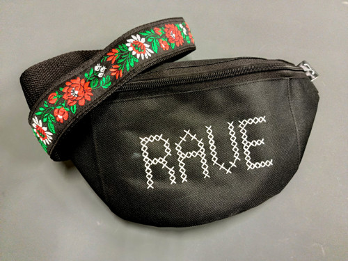 Ledvinka Rave bíločerná