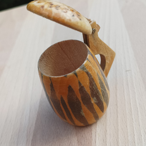 Stará miniatura korbelu