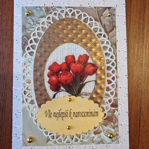 Srdečné přání s tulipány.