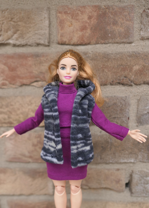 Barbie baculka - vestička