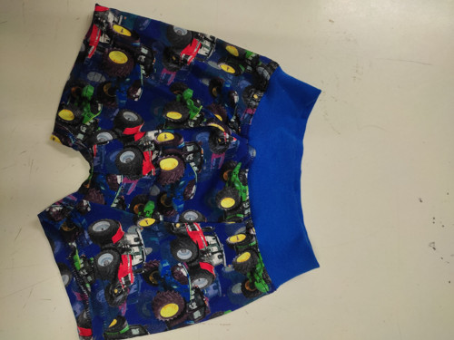 Boxerky traktory 104