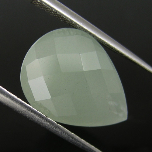 Přírodní zelený Beryl, 7,43 ct., 15,5x11,8x8,4 mm