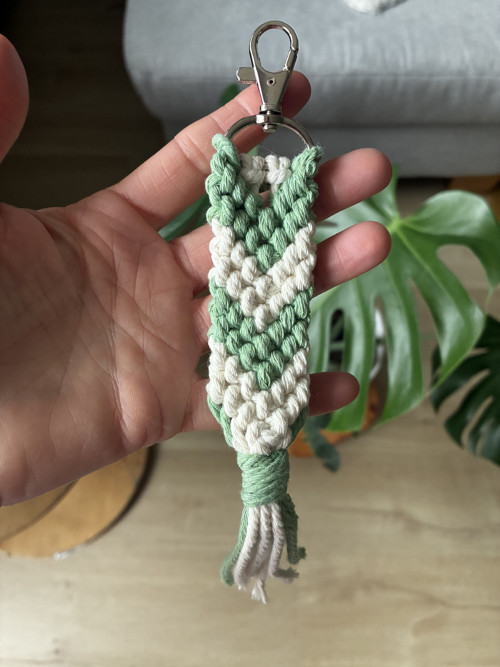 Macramé přívěsek