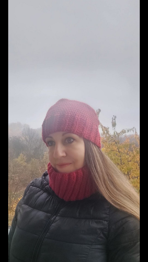 Čepice a nákrčník