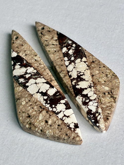 Wild Horse Magnezit- pár, broušený minerál, 50 Ct