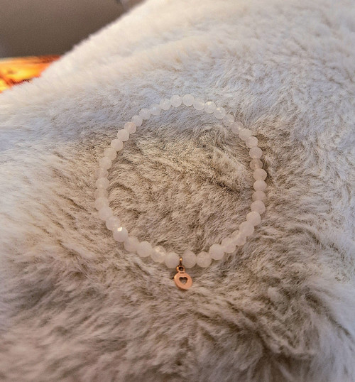 Náramek měsíční kámen s rosegold srdíčkem