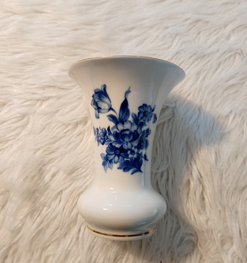 Porcelánová váza Royal Dux