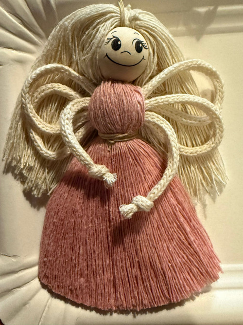 Macrame anděl růžový