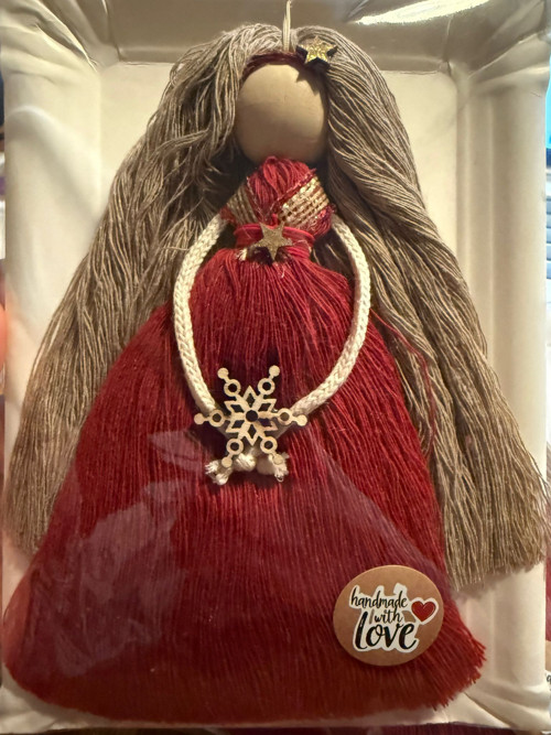 Macrame anděl červený