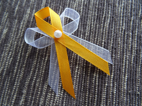 Vývazek s perličkou - monofil / oranžová sv. 211
