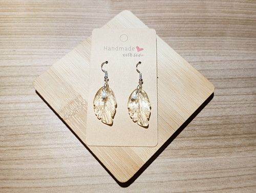 1088 - Náušnice - lístky s perličkou (čiré)