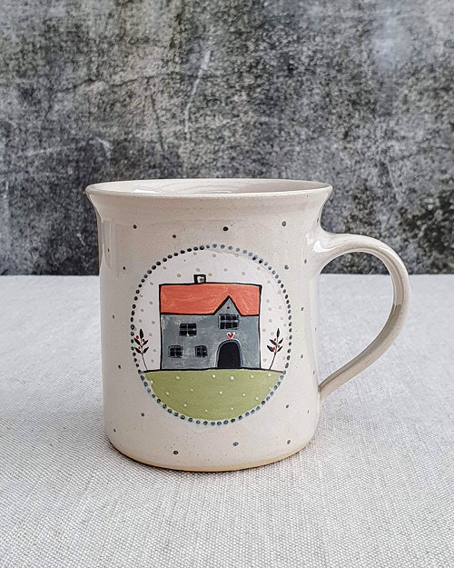 Malovaný keramický hrnek s domečkem 350 ml