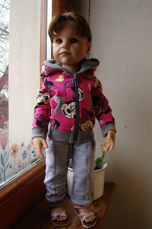 Hannah Götz 50 cm - teplákovka