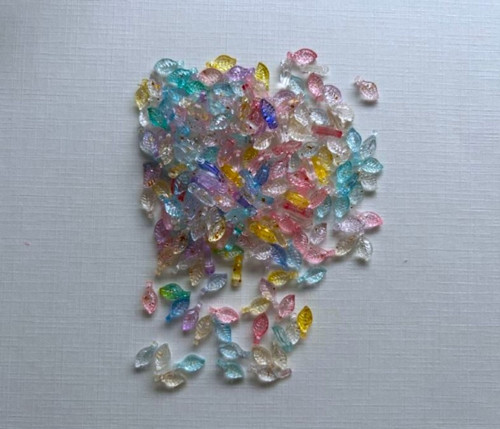 Plastové lístečky 5x10 mm (200ks)