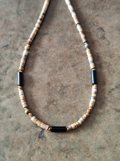 Náhrdelník s jaspisem a onyxem