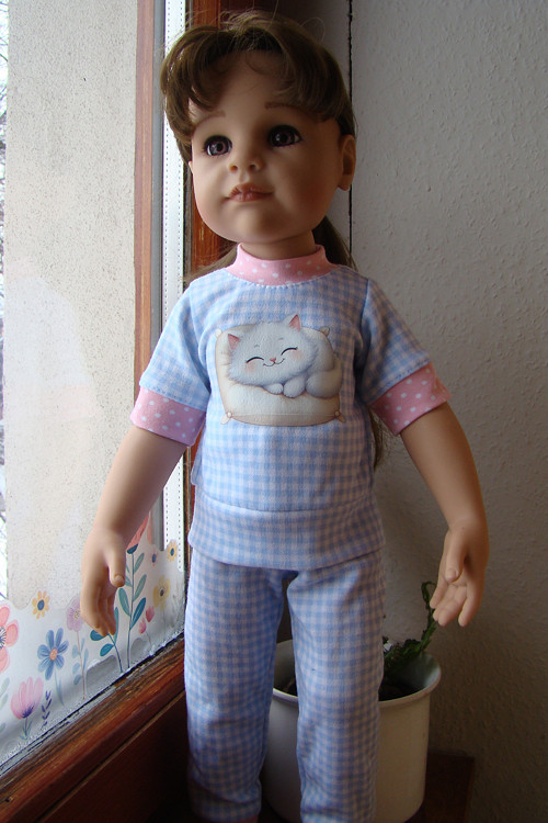 Hannah Götz 50 cm - pyžamko