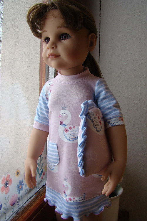 Hannah Götz 50 cm - noční košilka