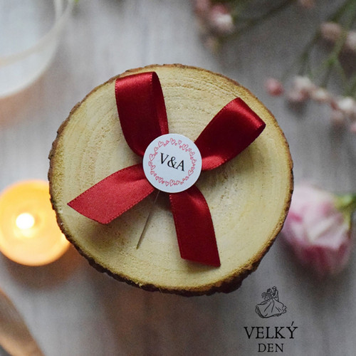 Svatební vývazky bordó vínový vonička na svatbu 55