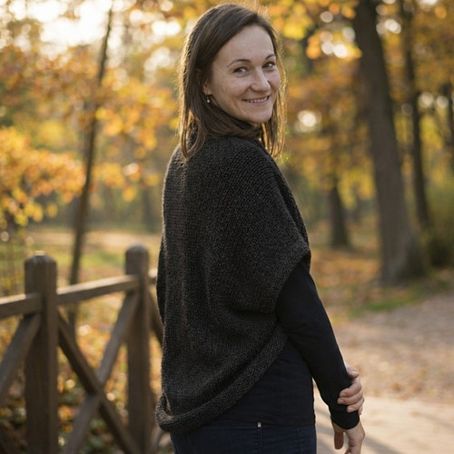 Pletená vesta - barva antracitová