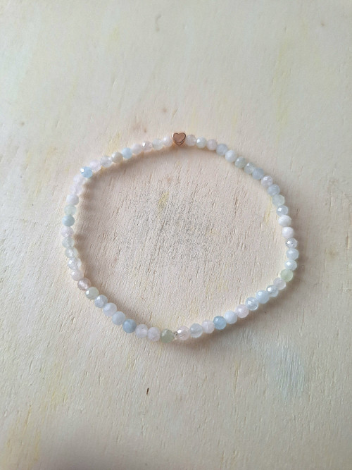 Náramek s morganitem a rosegold stříbrným srdíčkem