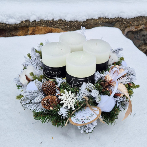 Adventní věnec / umělý / - Bílý rustikální svíčky