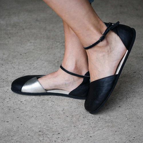Celokožené barefoot sandálky černo stříbrné 39