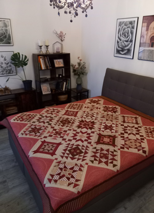...Red Sampler no.2 quilt ...