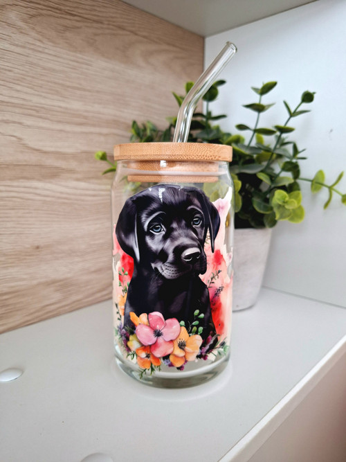 Sklenička černý labrador
