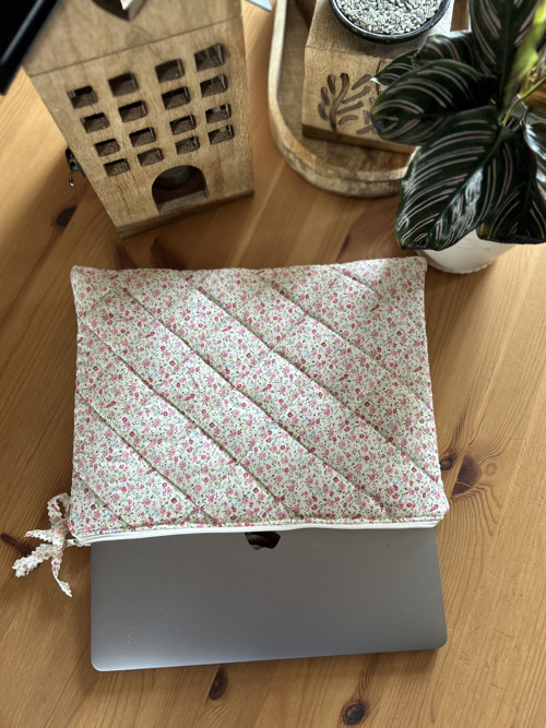 Pouzdro na MacBook 13 palců