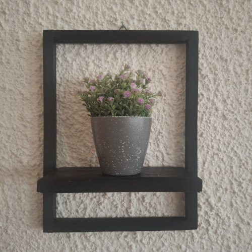 Dřevěná polička — foto 1