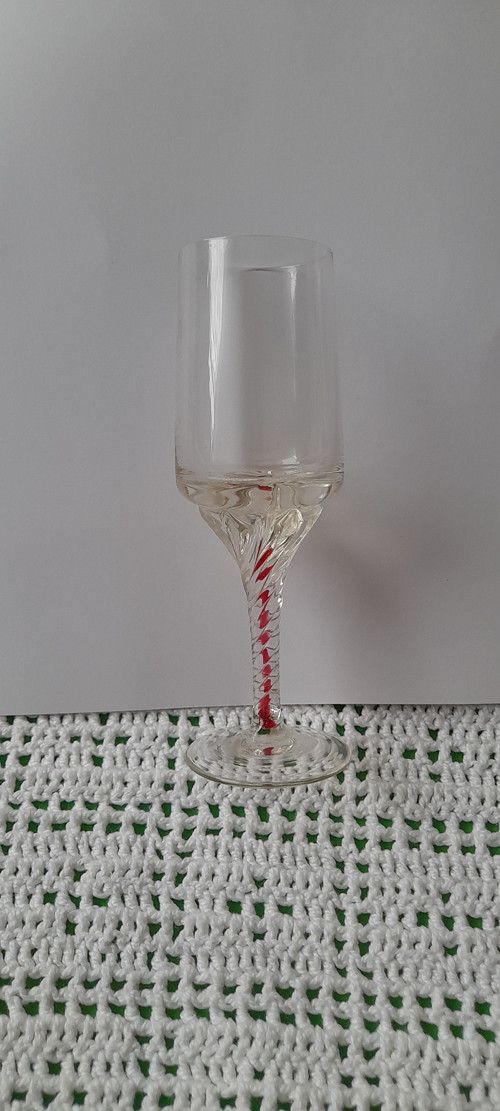 Červená linka — foto 1