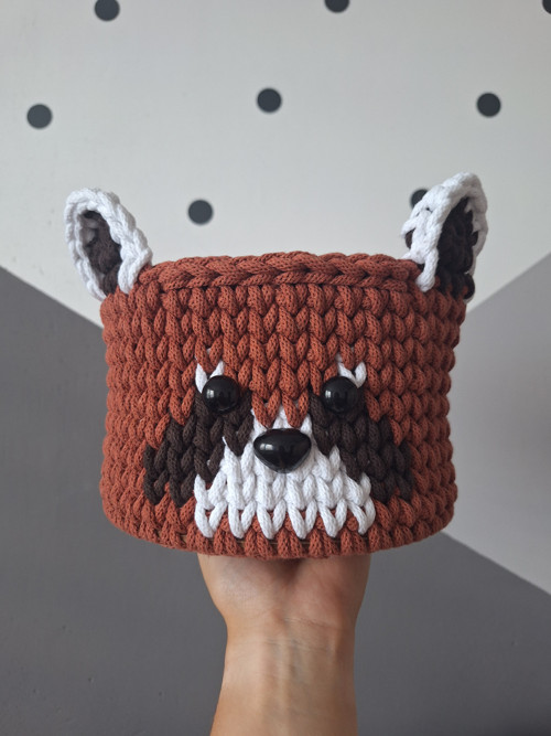 Háčkovaný košík-panda červená