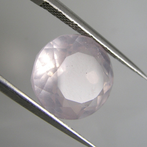 Broušený přírodní Růženín, 8,14 ct., 12,2x12,4 mm