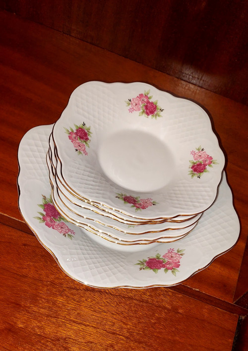 Koláčová porcelánová souprava...