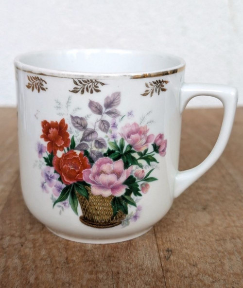 Porcelánový hrnek ANTON s kouzlem minulosti.