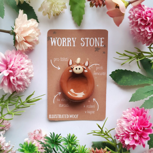 Koník tm. - lakovaný worry stone | kámen starostí