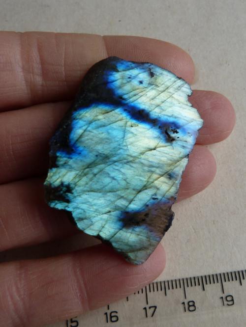 Labradorit nábrus - 4,8 cm — foto 1