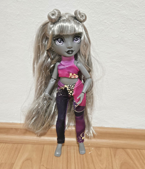 Outfit pro Rainbow high (Shadow high) panenky