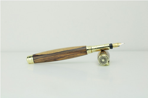 Plnící pero ze dřeva Cocobolo