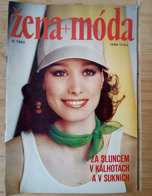 Žena a móda 6/1982