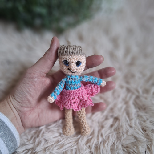 Háčkovaná panenka — foto 1