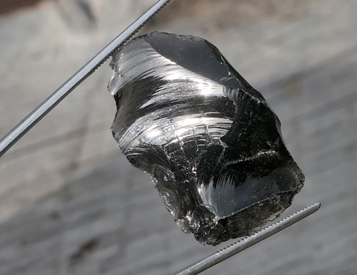 Surový obsidián černý V2237 — foto 1