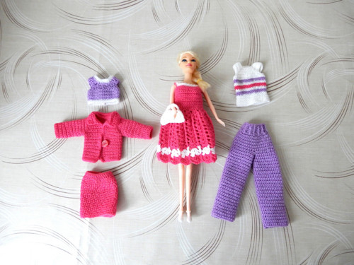 Oblečení pro Barbie - 7dílný komplet