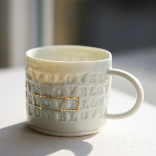 Hrníček LOVE prosvítavý 100ml porcelán, zlato
