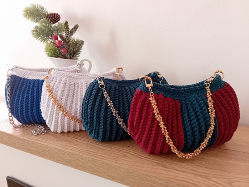 Společenská mini kabelka