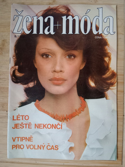 Žena a móda 8/1982