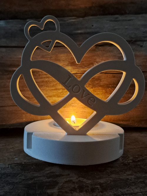Love - Svícen Se Symbolem Nekonečna