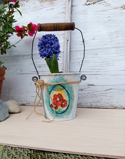 Plechový kyblík